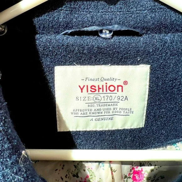 Beautiful Jackets - Picture 7 of 7